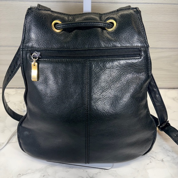 Black leather bucket bag with gold hardware - Picture 3 of 8